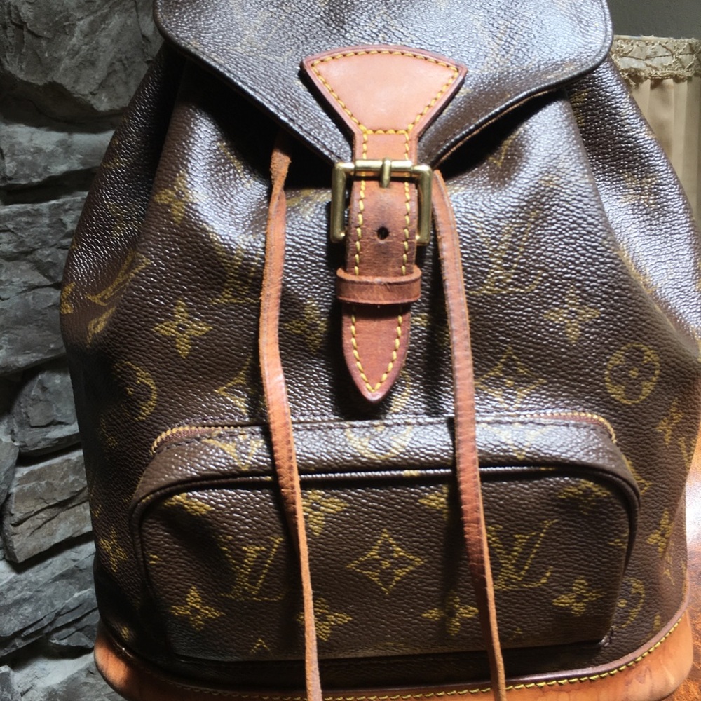 Louis Vuitton! Gorgeous Backpack- Excellent Cond